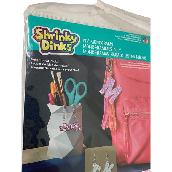 Shrinky Dinks 21 Piece Monograms Color Bake Assemble Craft Age 6 Up New - Picture 2 of 6